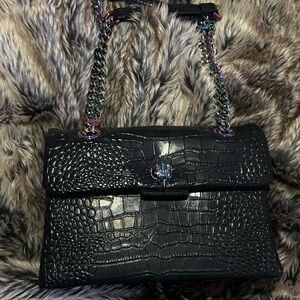 Elegant Black Crocodile-Embossed Women's Bag with Iridescent Chain